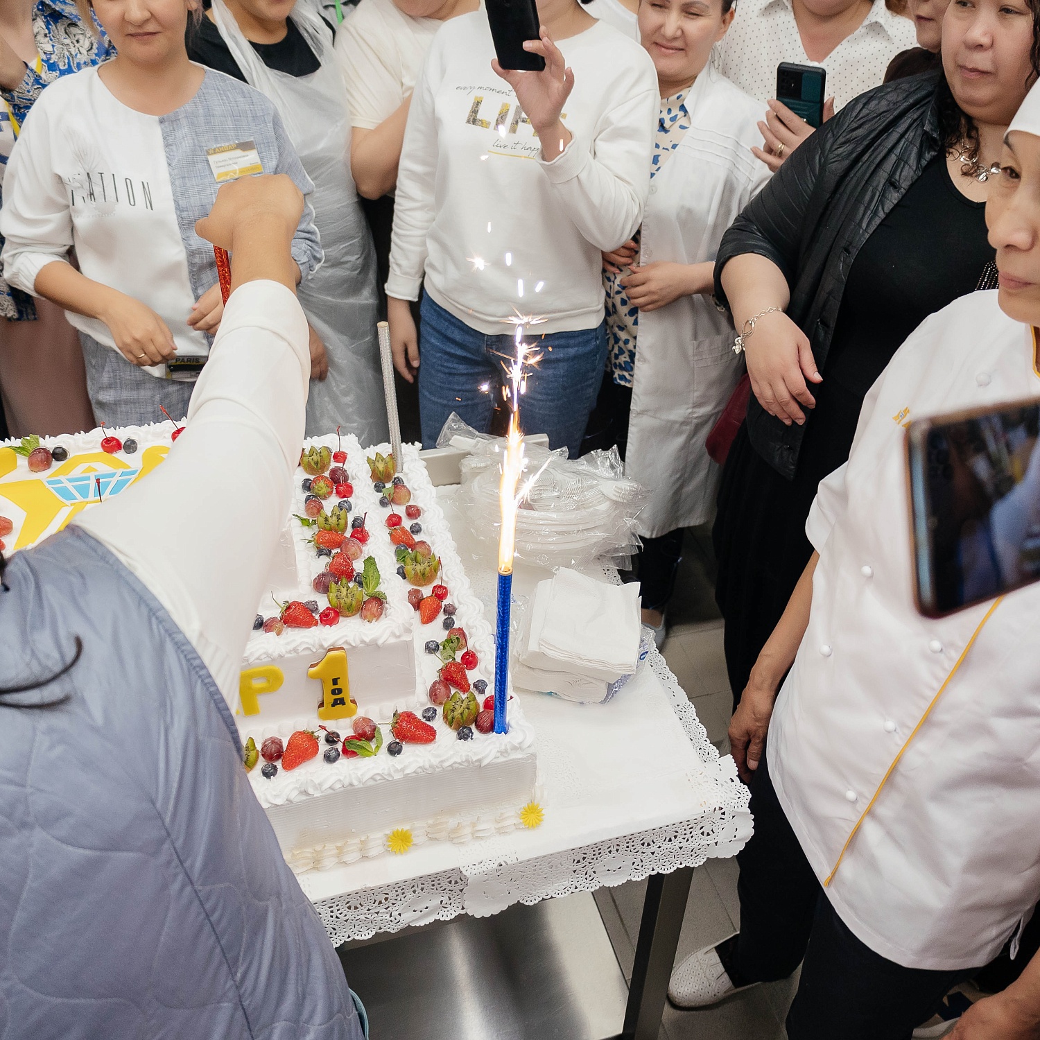 День рождения гипермаркета "Анвар" в г.Актау.
