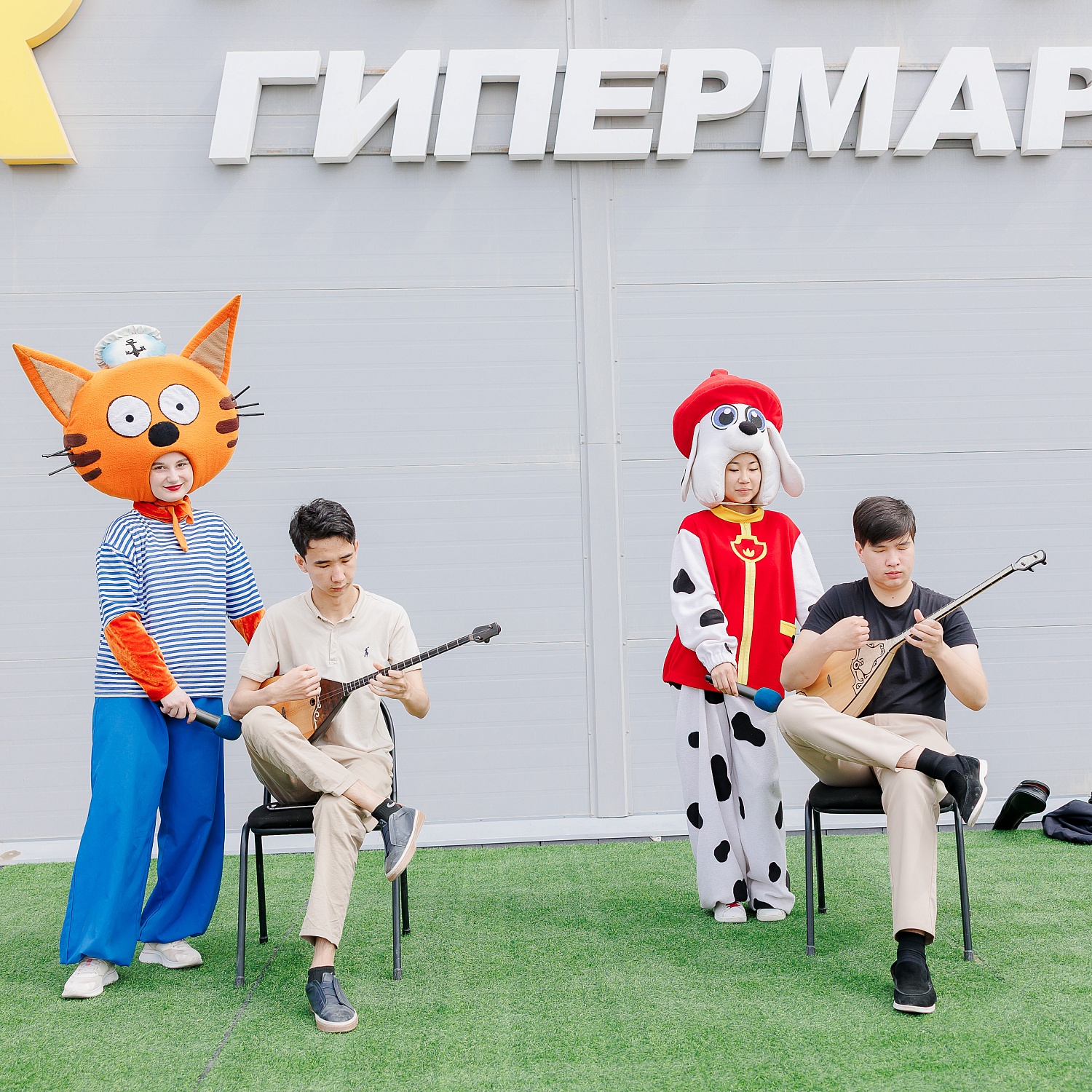 «АНВАР» гипермаркетіне – 3 жыл! | Гипермаркету «АНВАР» — 3 года!